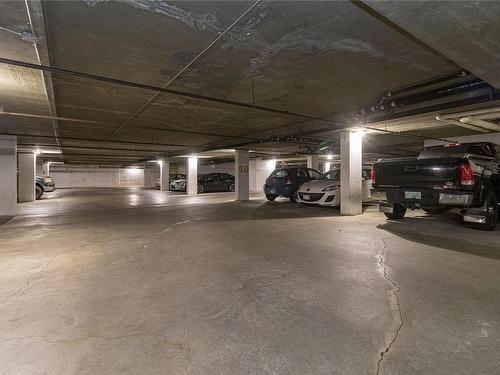 404-2757 Quadra St, Victoria, BC - Indoor Photo Showing Garage