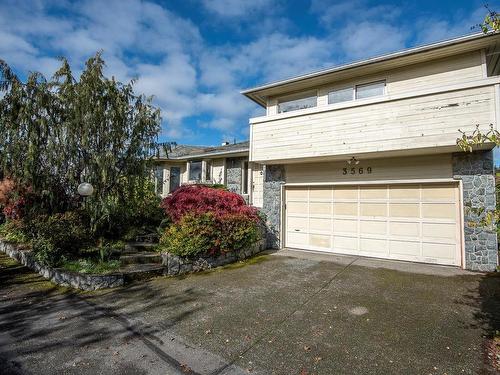 3569 Mcinnis Rise, Saanich, BC 