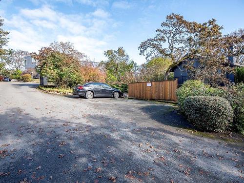 3569 Mcinnis Rise, Saanich, BC 