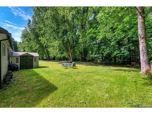 8033 Greendale Rd, Lake Cowichan, BC - Outdoor