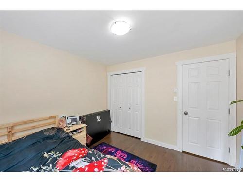 8033 Greendale Rd, Lake Cowichan, BC - Indoor Photo Showing Bedroom