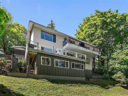 5159 Beckton Rd, Saanich, BC 