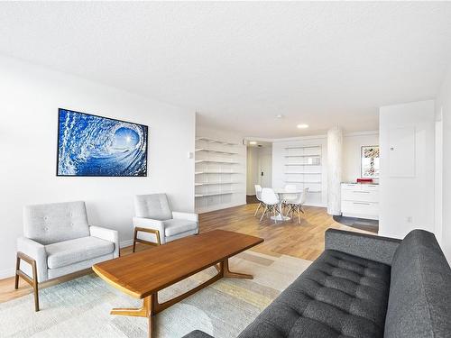 500-1234 Wharf St, Victoria, BC - Indoor Photo Showing Living Room