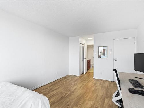 500-1234 Wharf St, Victoria, BC - Indoor Photo Showing Bedroom