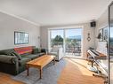 402-481 Kennedy St, Nanaimo, BC  - Indoor Photo Showing Living Room 