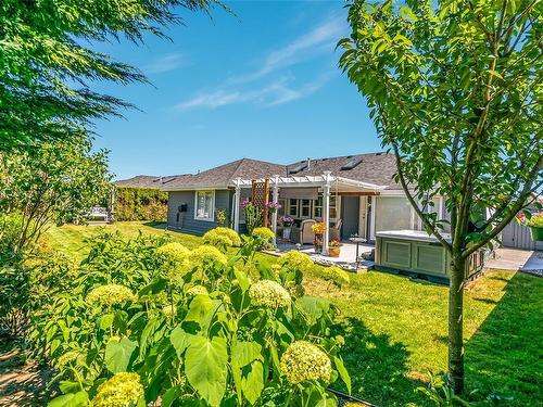 806 Tribune Pl, Qualicum Beach, BC 