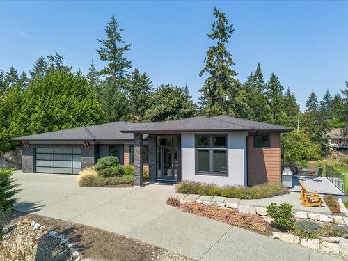 2441 Andover Rd, Nanoose Bay, BC 