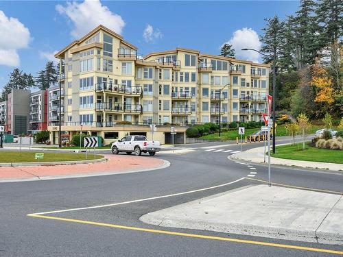 405-1392 Island Hwy South, Campbell River, BC - Outdoor With Facade