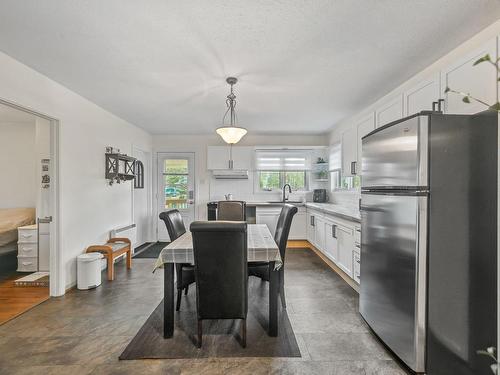 Kitchen - 165 Rue Des Érables, Mont-Tremblant, QC - Indoor Photo Showing Other Room