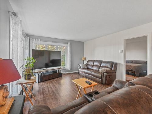 Living room - 165 Rue Des Érables, Mont-Tremblant, QC - Indoor Photo Showing Living Room