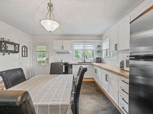 Kitchen - 165 Rue Des Érables, Mont-Tremblant, QC - Indoor Photo Showing Dining Room