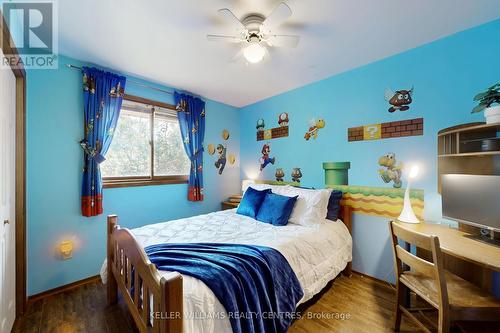 121 Queen Street, Kawartha Lakes, ON - Indoor Photo Showing Bedroom