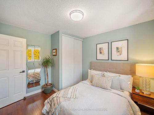 1545 Marshcourt Dr, Pickering, ON - Indoor Photo Showing Bedroom