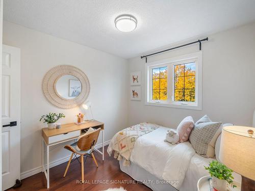 1545 Marshcourt Dr, Pickering, ON - Indoor Photo Showing Bedroom