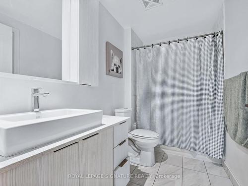 1006-110 Marine Parade Dr, Toronto, ON - Indoor Photo Showing Bathroom