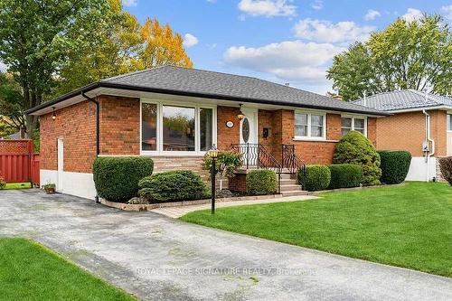 668 Peele Blvd, Burlington, ON - Outdoor