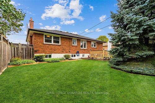 668 Peele Blvd, Burlington, ON - Outdoor