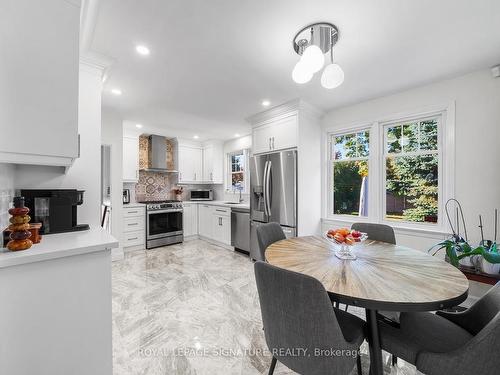 668 Peele Blvd, Burlington, ON - Indoor Photo Showing Dining Room