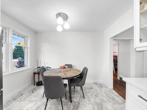 668 Peele Blvd, Burlington, ON - Indoor Photo Showing Dining Room