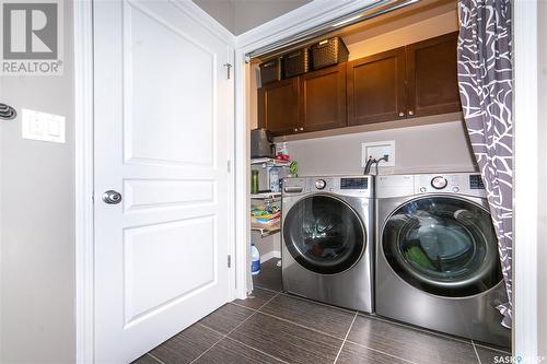 423 Beckett Crescent, Saskatoon, SK - Indoor Photo Showing Laundry Room