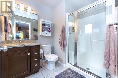 423 Beckett Crescent, Saskatoon, SK - Indoor Photo Showing Bathroom