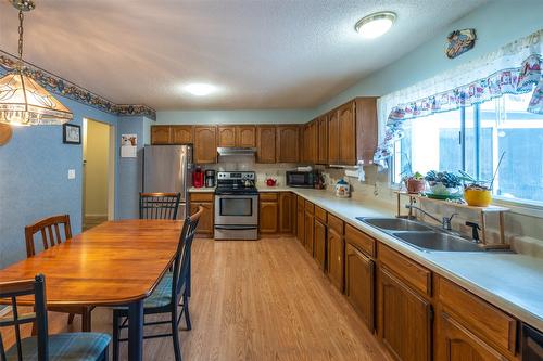 1725 Duncan Avenue, Penticton, BC - Indoor Photo Showing Other Room