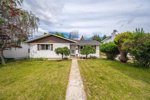 1725 Duncan Avenue, Penticton, BC - Outdoor