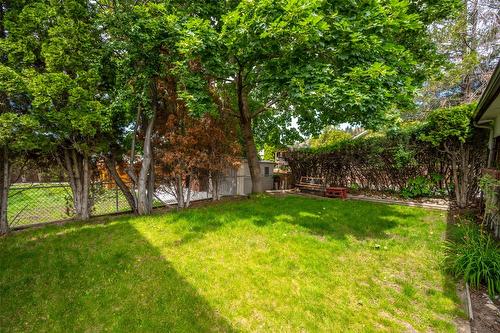 1725 Duncan Avenue, Penticton, BC - Outdoor