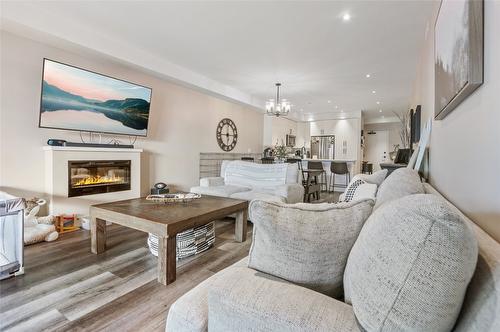 503-110 Ellis Street, Penticton, BC - Indoor Photo Showing Living Room With Fireplace