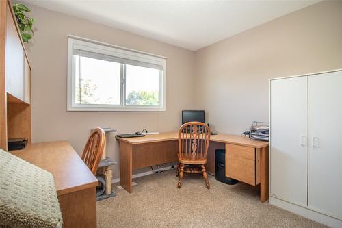 1310 Mary Court, Kelowna, BC - Indoor Photo Showing Office