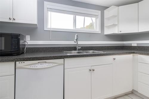 1310 Mary Court, Kelowna, BC - Indoor Photo Showing Kitchen With Double Sink