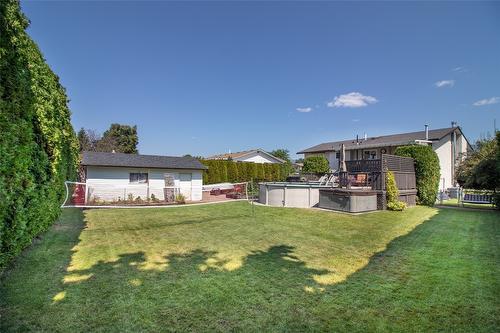 1310 Mary Court, Kelowna, BC - Outdoor