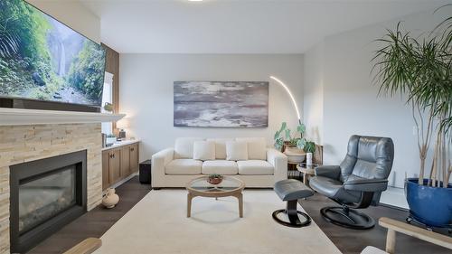 2084 Clover Drive, West Kelowna, BC - Indoor Photo Showing Living Room With Fireplace