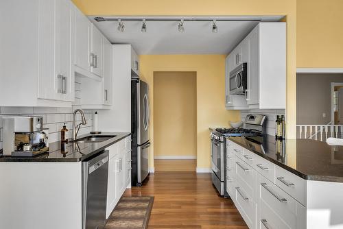 6212 Haker Place, Peachland, BC - Indoor Photo Showing Kitchen With Stainless Steel Kitchen With Double Sink