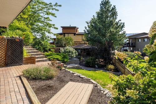 6212 Haker Place, Peachland, BC - Outdoor With Deck Patio Veranda