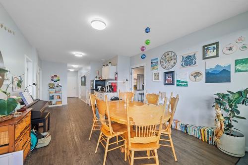 5048 Turtle Pond Place, Vernon, BC - Indoor Photo Showing Dining Room