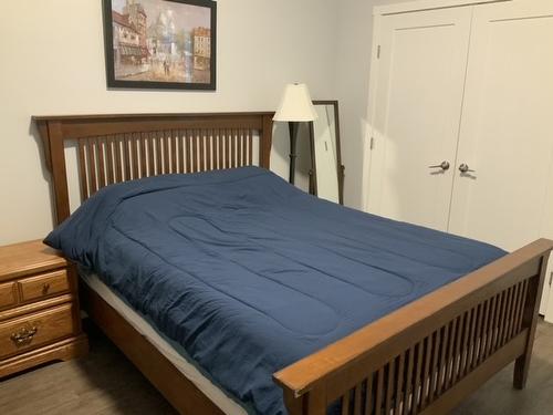 5048 Turtle Pond Place, Vernon, BC - Indoor Photo Showing Bedroom