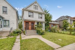 321 Cathedral Avenue  Winnipeg, MB R2W 0X6