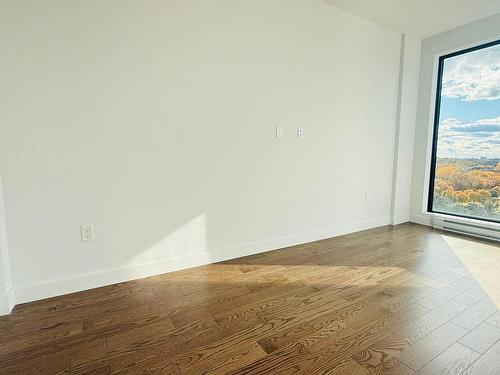 Bedroom - 709-1000 Rue Levert, Montréal (Verdun/Île-Des-Soeurs), QC - Indoor Photo Showing Other Room