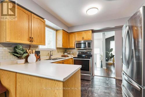 44 Mcfeeters Crescent, Clarington (Bowmanville), ON - Indoor Photo Showing Kitchen With Stainless Steel Kitchen With Double Sink