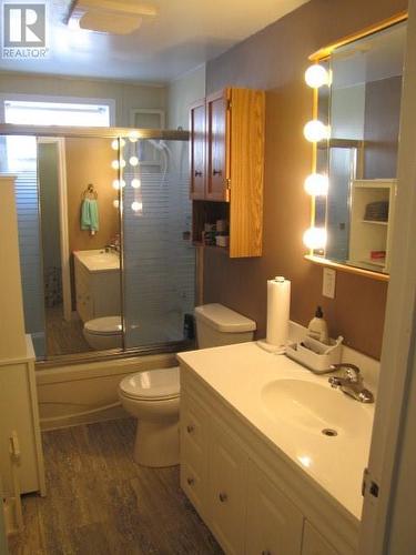 8 Penney'S Avenue, Corner Brook, NL - Indoor Photo Showing Bathroom