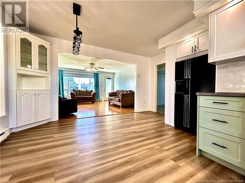 25 St-Simon Road, Caraquet, NB - Indoor Photo Showing Kitchen