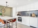 Kitchen - 603-360 Rue Atateken, Montréal (Ville-Marie), QC  - Indoor Photo Showing Kitchen With Upgraded Kitchen 