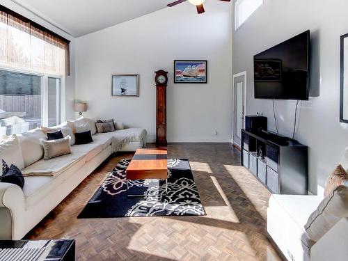 Salon - 51 Ch. St-André, Saint-Jean-Sur-Richelieu, QC - Indoor Photo Showing Living Room