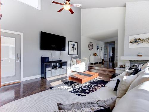 Salon - 51 Ch. St-André, Saint-Jean-Sur-Richelieu, QC - Indoor Photo Showing Living Room