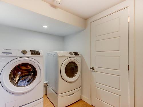 Salle de lavage - 51 Ch. St-André, Saint-Jean-Sur-Richelieu, QC - Indoor Photo Showing Laundry Room