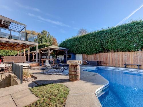 Piscine - 51 Ch. St-André, Saint-Jean-Sur-Richelieu, QC - Outdoor With In Ground Pool With Deck Patio Veranda