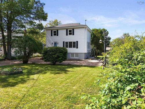 3 Ferguson Lane, Spryfield, NS 