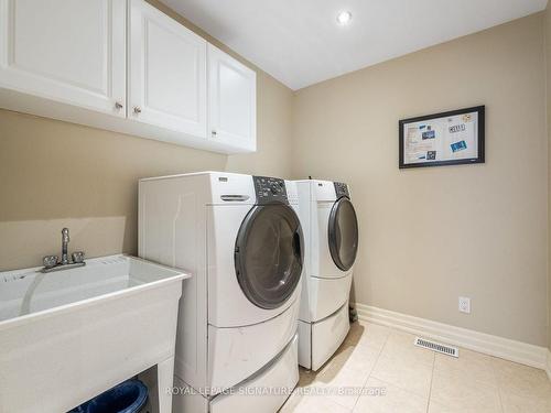 212 Cocksfield Ave, Toronto, ON - Indoor Photo Showing Laundry Room