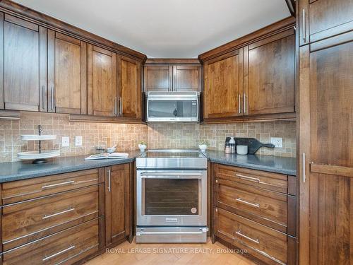 212 Cocksfield Ave, Toronto, ON - Indoor Photo Showing Kitchen